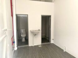 Sam Leong Road (D8), Shop House #611822331